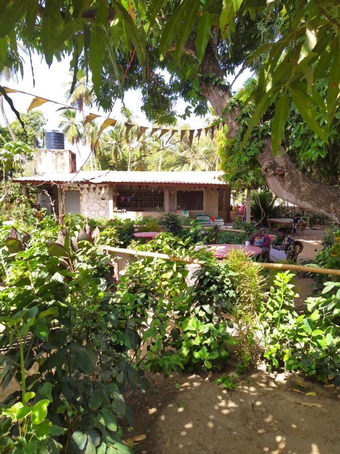 Centre Touristique Et Culturel Casamance Guest House Diakene Ouolof Ngoại thất bức ảnh